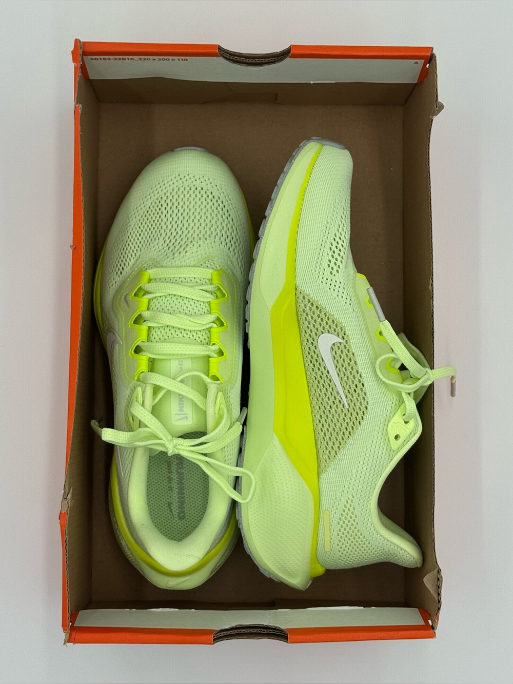 Nike Woman’s Neon Yellow Air Zoom Pegasus 41 Running Shoes - BRAND NEW - Size 7